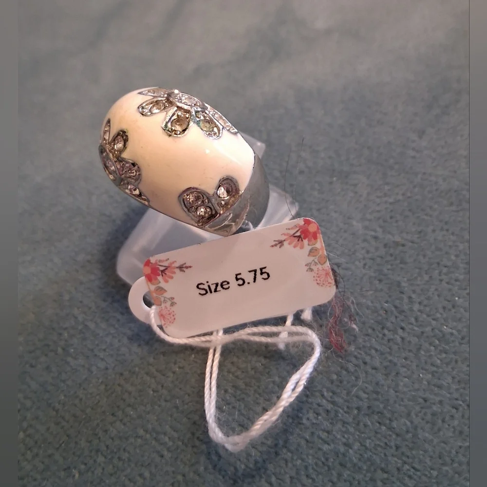 Silver White Floral Dome Ring